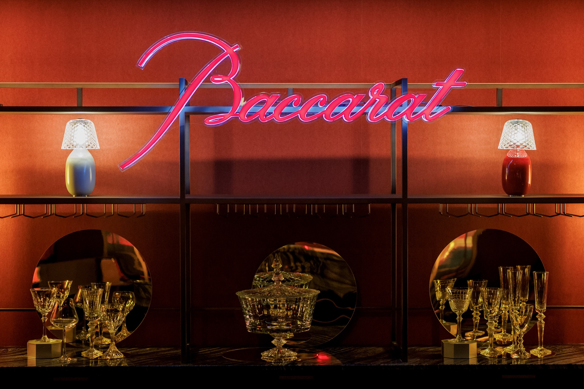MO X Baccarat photo