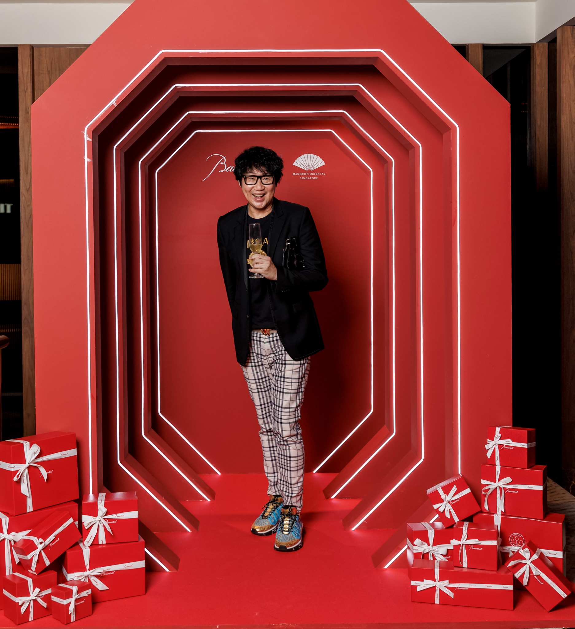 MO X Baccarat photo